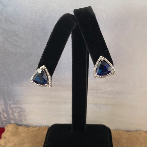 Exciting Blue Sapphire Trillion Cut Hinged Hoop with Post Earrings - Picture 4 of 5